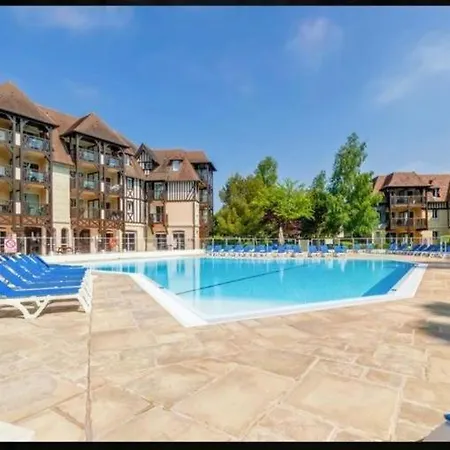 דירה En Rez-de-chaussee, Avec Vue Sur Le Golf - Piscine Chauffee Accessible De Mai A Septembre