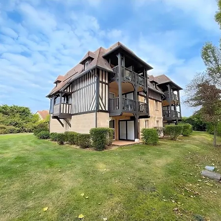 En Rez-de-chaussee, Avec Vue Sur Le Golf - Piscine Chauffee Accessible De Mai A Septembre