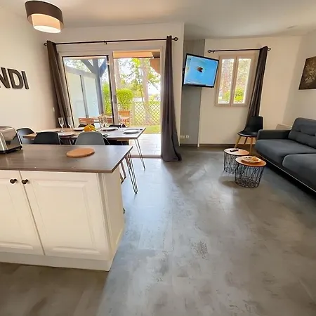 شقة En Rez-de-chaussee, Avec Vue Sur Le Golf - Piscine Chauffee Accessible De Mai A Septembre دوفييل