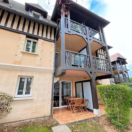 דירה En Rez-de-chaussee, Avec Vue Sur Le Golf - Piscine Chauffee Accessible De Mai A Septembre דוביל