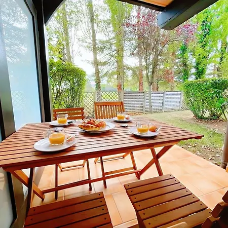 En Rez-de-chaussee, Avec Vue Sur Le Golf - Piscine Chauffee Accessible De Mai A Septembre דירה *