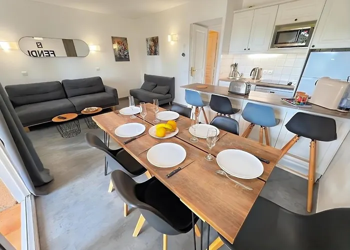 En Rez-de-chaussee, Avec Vue Sur Le Golf - Piscine Chauffee Accessible De Mai A Septembre 아파트 도빌