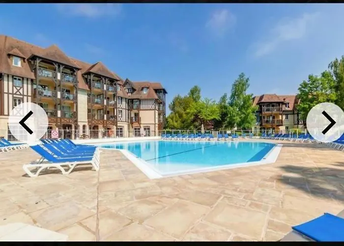 아파트 En Rez-de-chaussee, Avec Vue Sur Le Golf - Piscine Chauffee Accessible De Mai A Septembre