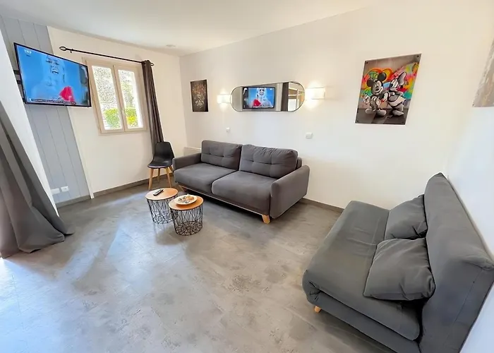 En Rez-de-chaussee, Avec Vue Sur Le Golf - Piscine Chauffee Accessible De Mai A Septembre 아파트 도빌