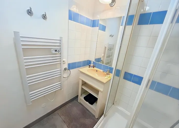 아파트 En Rez-de-chaussee, Avec Vue Sur Le Golf - Piscine Chauffee Accessible De Mai A Septembre