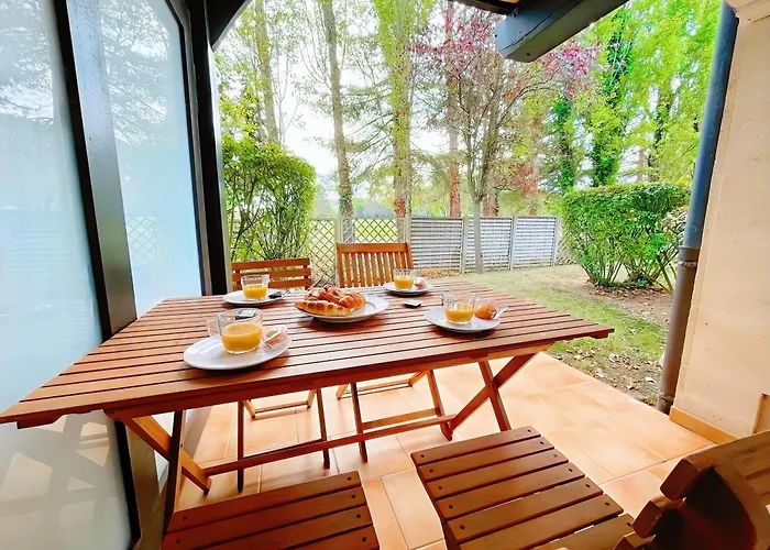 En Rez-de-chaussee, Avec Vue Sur Le Golf - Piscine Chauffee Accessible De Mai A Septembre 아파트 *